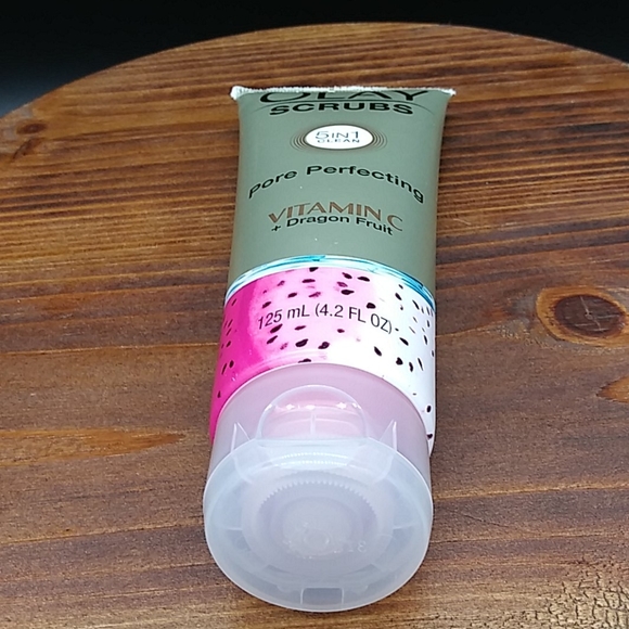 Olay Scrubs 5 in 1 clean Pore Perfecting - Picture 3 of 4